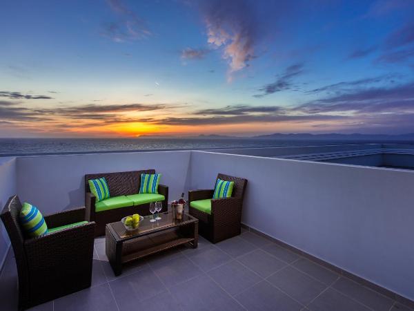 Semiramis City Hotel : photo 5 de la chambre suite deluxe - vue sur mer