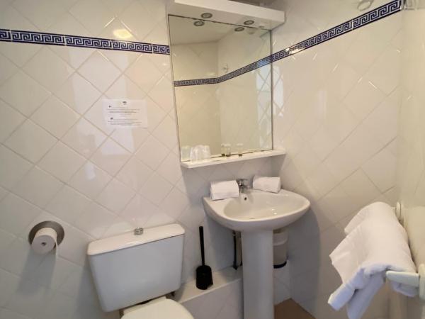 Hôtel Belle Vue d'Angleterre : photo 3 de la chambre chambre triple standard - vue sur mer