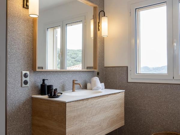 Résidence Omigna : photo 10 de la chambre appartement - vue sur mer