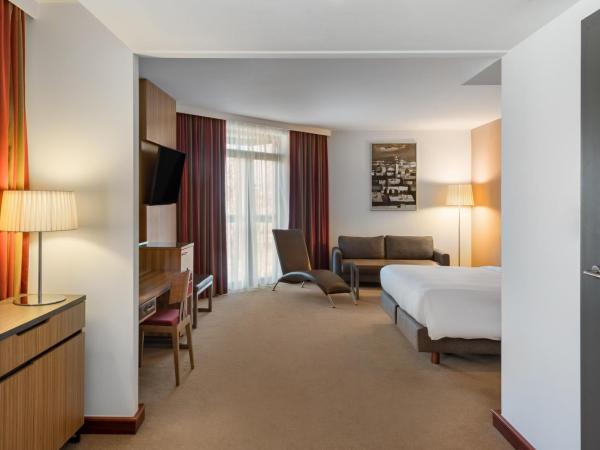 Radisson Blu Hotel Krakow : photo 2 de la chambre suite junior