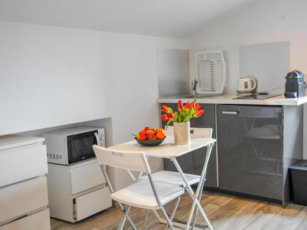 Les Studios du Pêcheur - Hypercentre - Clim - City Trip : photo 8 de la chambre studio - vue sur océan