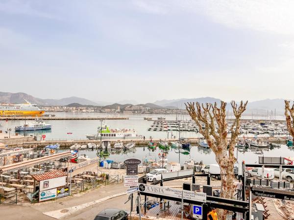 Les Studios du Pêcheur - Hypercentre - Clim - City Trip : photo 5 de la chambre studio