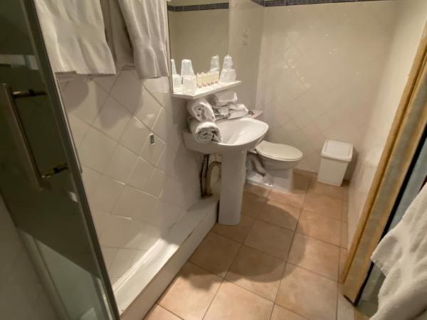 Hôtel Belle Vue d'Angleterre : photo 1 de la chambre chambre familiale