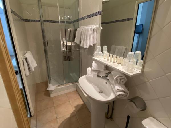 Hôtel Belle Vue d'Angleterre : photo 2 de la chambre chambre familiale