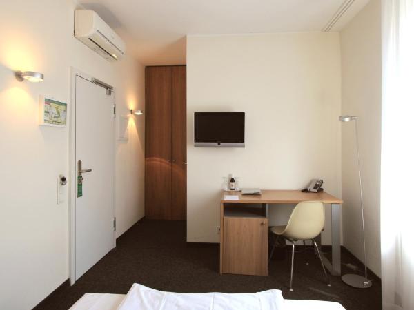 Chelsea Hotel : photo 7 de la chambre chambre simple confort