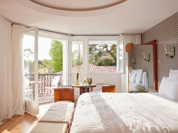 Brindos, Lac & Château - Relais & Châteaux - Anglet Biarritz : photo 2 de la chambre chambre double ou lits jumeaux supérieure