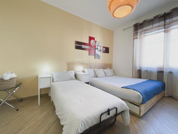 MilanHolidays : photo 7 de la chambre chambre double ou lits jumeaux avec salle de bains privative externe