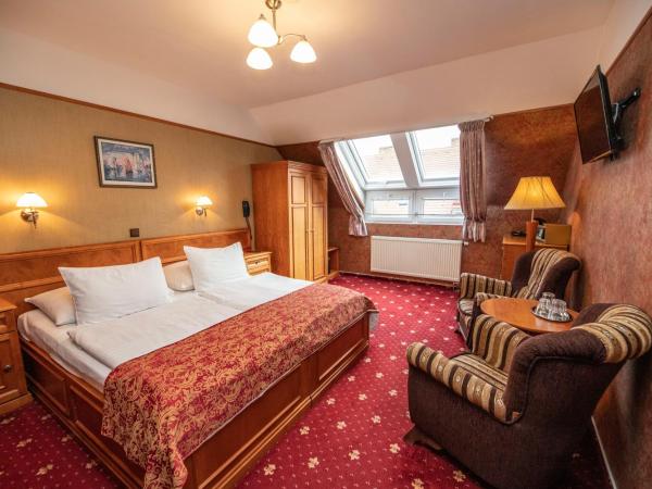 Old Prague Hotel : photo 2 de la chambre chambre double ou lits jumeaux