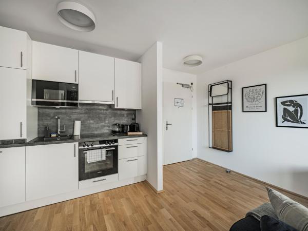 Arbio I Liv's Place Lux Apartments : photo 1 de la chambre appartement avec balcon