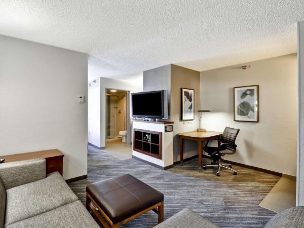 Hyatt Place Las Vegas : photo 6 de la chambre chambre avec 2 lits doubles et canapé-lit