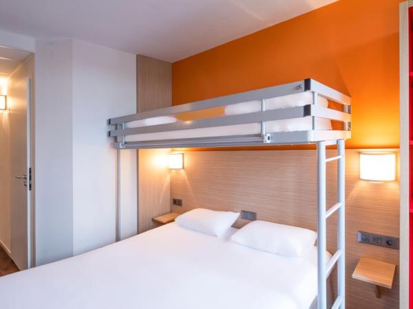 Premiere Classe Le Havre Centre-LES DOCKS : photo 6 de la chambre chambre triple