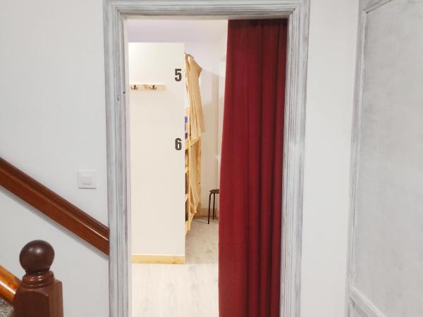 Albergue Santos : photo 1 de la chambre lit superposé dans dortoir mixte