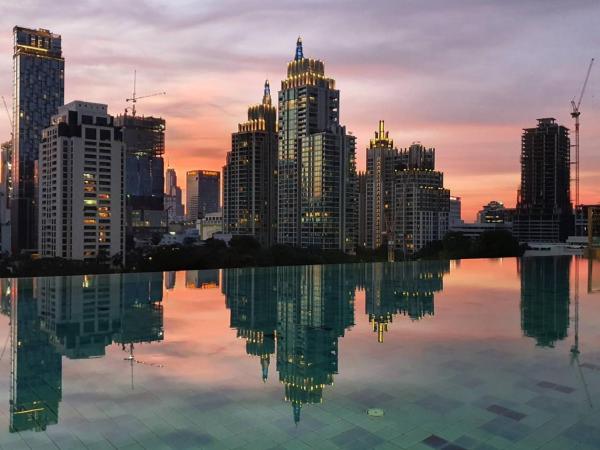 Sivatel Bangkok Hotel : photo 3 de la chambre suite familiale 2 chambres - chrysanthème