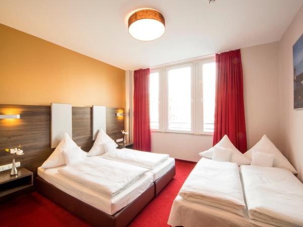 KOOS Hotel&Apartments - City Aparthotel : photo 8 de la chambre appartement 1 pièce (studio 4 adultes)