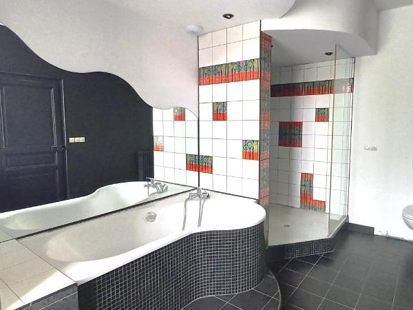 Histoire de Loire - DU BELLAY : photo 5 de la chambre chambre double avec salle de bains privative