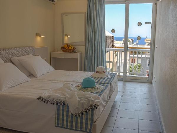 Majestic Hotel - Adults Only : photo 4 de la chambre chambre standard avec vue sur la ville