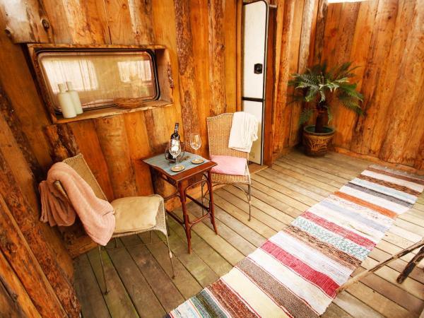 Bamboo Lodge Groningen : photo 10 de la chambre caravane 