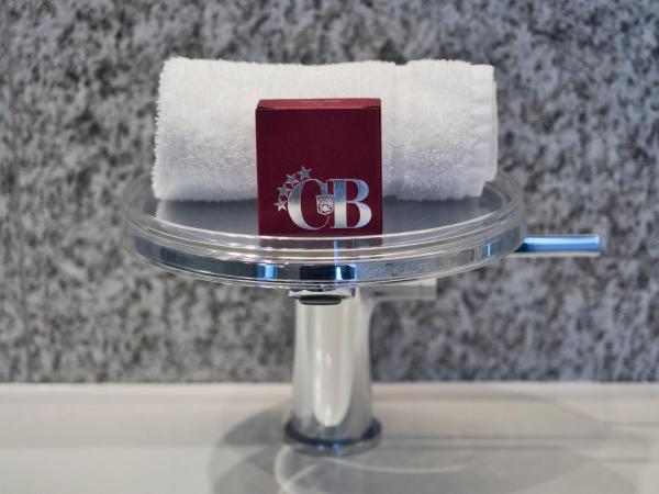 Casa Berno Panorama Resort : photo 5 de la chambre suite junior panorama avec balcon - vue sur lac