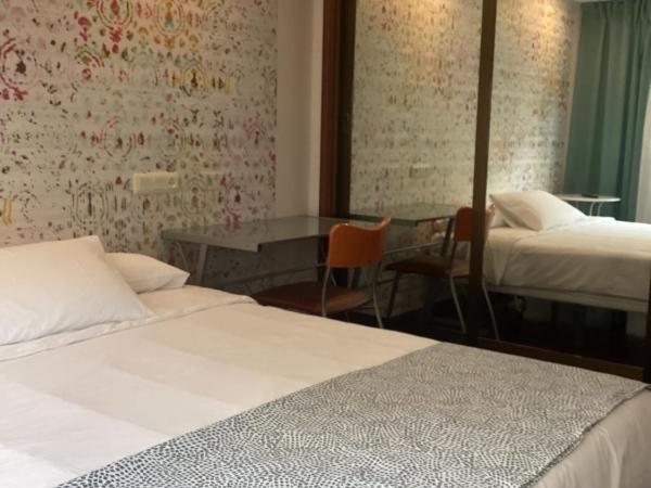 Saudade Hostal Cafetería : photo 6 de la chambre chambre double