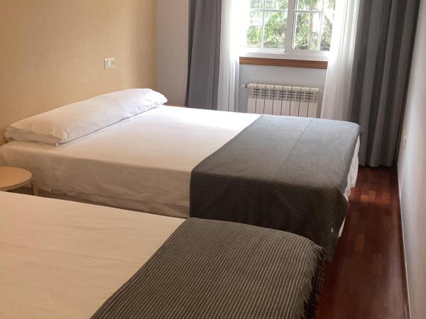 Saudade Hostal Cafetería : photo 3 de la chambre chambre double