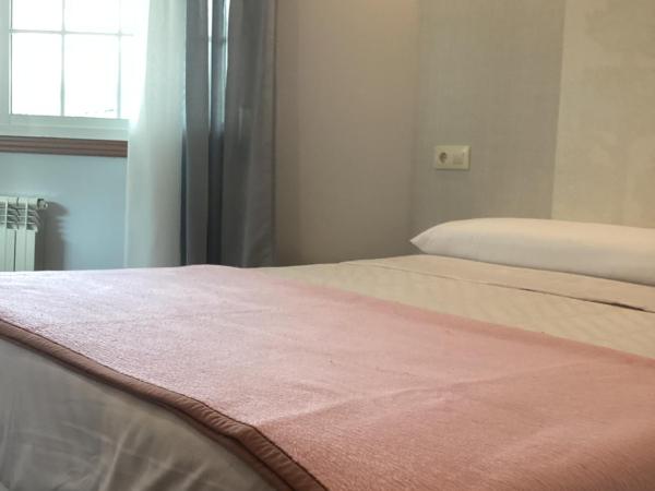 Saudade Hostal Cafetería : photo 7 de la chambre chambre double