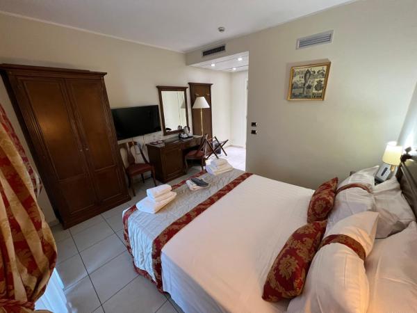 Hotel Villa Savoia : photo 5 de la chambre chambre double
