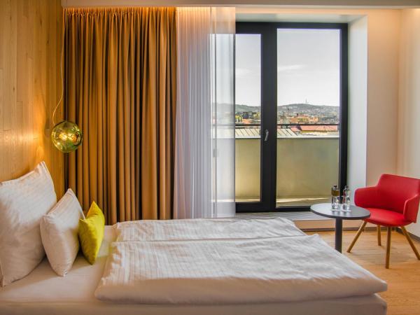 Hotel Passage : photo 5 de la chambre chambre double ou lits jumeaux avec balcon