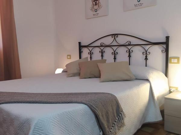 Poesia del Mare B&B : photo 8 de la chambre chambre double