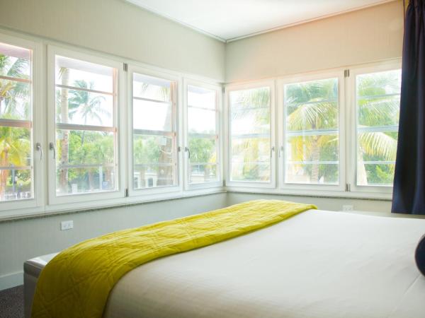 Hotel Breakwater South Beach : photo 6 de la chambre hébergement supérieur - vue partielle sur océan