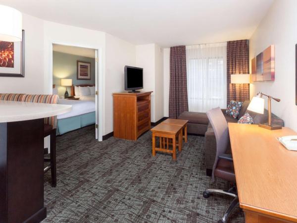 Sonesta ES Suites Atlanta Perimeter Center : photo 2 de la chambre suite 2 chambres avec lit king-size et lit queen-size
