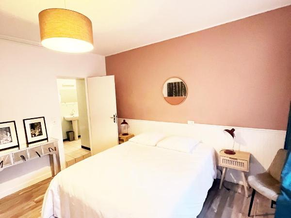 Hotel & Cantine De La Plage : photo 1 de la chambre chambre double