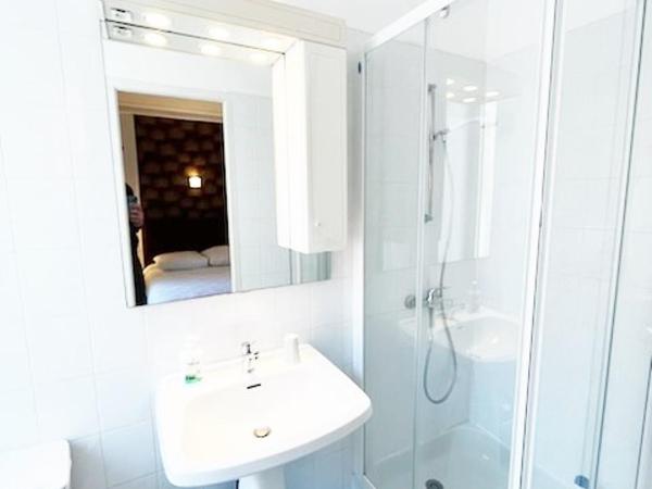 Hotel & Cantine De La Plage : photo 6 de la chambre chambre double