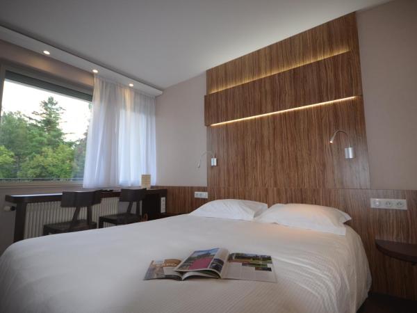 Hôtel Poste et Champanne : photo 1 de la chambre chambre double
