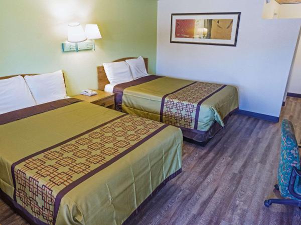 Rodeway Inn Albuquerque Downtown on Rt 66 : photo 2 de la chambre chambre double avec 2 lits doubles - non-fumeurs