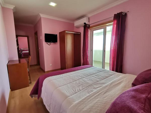 Hotel Hebe Peniche : photo 2 de la chambre chambre double avec balcon