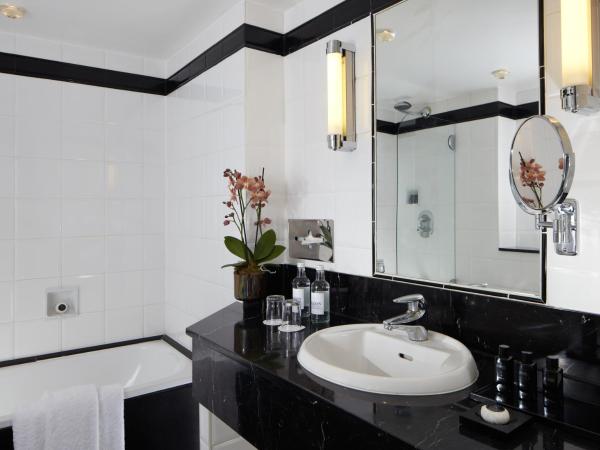 Flemings Mayfair - Small Luxury Hotel of the World : photo 4 de la chambre chambre double deluxe