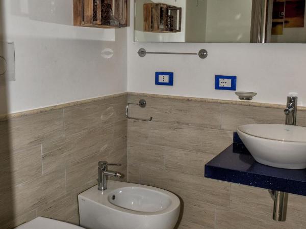 Le Cupole Decò : photo 3 de la chambre chambre double de luxe avec balcon - vue sur ville