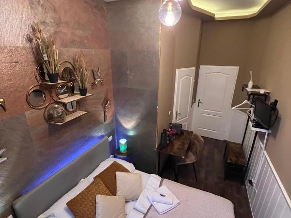 Urban Boutique Hotel : photo 9 de la chambre chambre double avec salle de bains