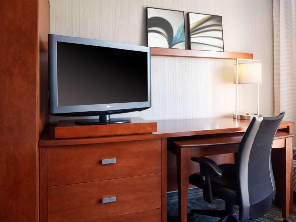 Sonesta Select Dallas Central Expressway : photo 2 de la chambre chambre lit king-size