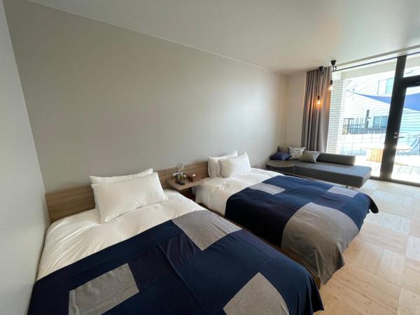 Osaka Hokko Marina HULL : photo 2 de la chambre chambre lits jumeaux standard avec vue sur jardin