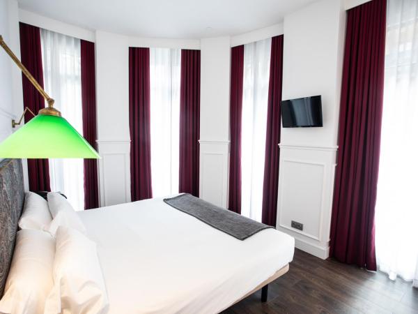 Hotel Trueba : photo 3 de la chambre chambre supérieure avec balcon