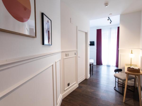 Hotel Trueba : photo 4 de la chambre chambre supérieure avec balcon