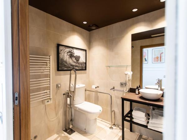 Hotel Trueba : photo 8 de la chambre chambre supérieure avec balcon