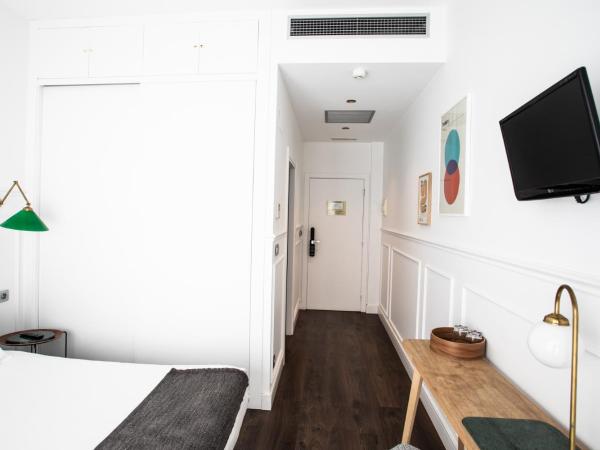 Hotel Trueba : photo 5 de la chambre chambre double deluxe avec balcon