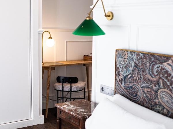 Hotel Trueba : photo 10 de la chambre chambre supérieure avec balcon