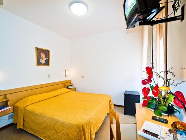 Hotel Bianchi : photo 1 de la chambre chambre double ou lits jumeaux avec balcon