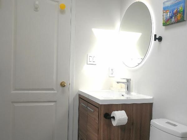 Marpole Guest House : photo 6 de la chambre chambre lit king-size deluxe