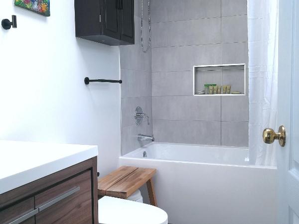 Marpole Guest House : photo 5 de la chambre chambre lit king-size deluxe