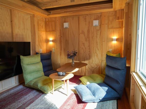 JR Mobile Inn Sapporo kotoni : photo 4 de la chambre family room with shower room 2