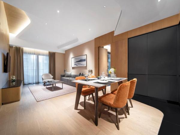 Primcasa Chengdu : photo 2 de la chambre chambre double avec balcon